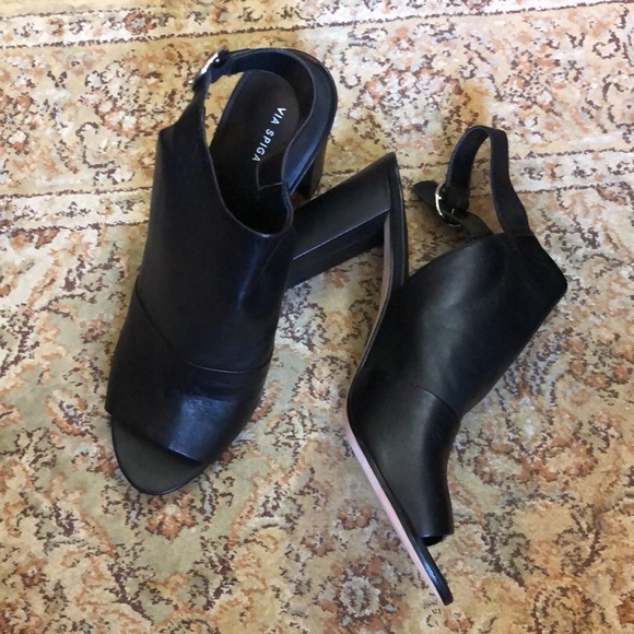 VIA SPIGA Size 12M Open Toe LEATHER Clog 4” Heel Anklestrap 
Leather Buckle $178 - Picture 5 of 17
